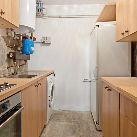 Hiska Kovacija * Vremski Britof