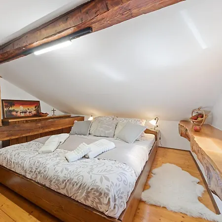 Holiday home Hiska Kovacija-riverside Boutique Retreat
