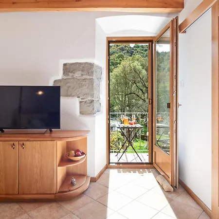 Hiska Kovacija-riverside Boutique Retreat * Vremski Britof